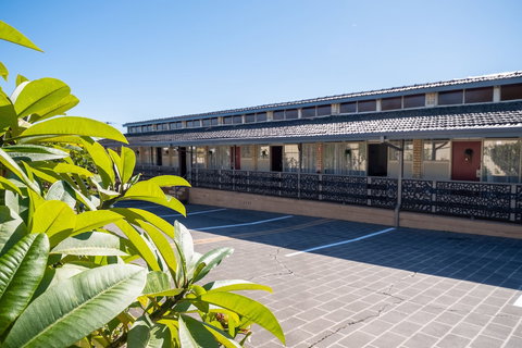 Jetty Motel The Entrance - Geraldton Accommodation 1