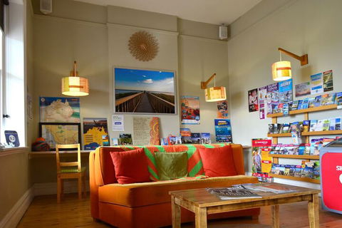 Port Elliot Beach House YHA Hostel - Geraldton Accommodation 3