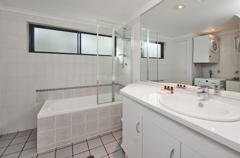 Cape Apartments - Geraldton Accommodation 2