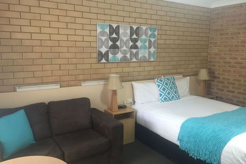 Blue Violet Motor Inn - Geraldton Accommodation 4
