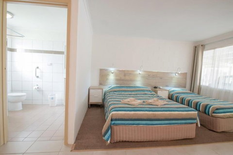 A & A Motel - Geraldton Accommodation 3