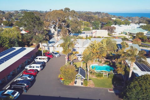 Tropicana Motor Inn - Geraldton Accommodation 4