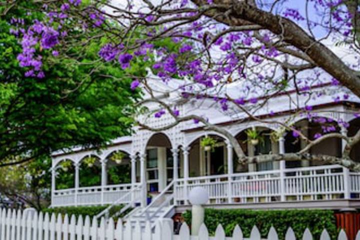 Aratula Primary QLD Geraldton Accommodation