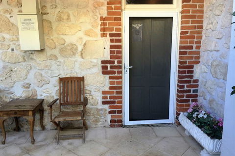 Arundel's Boutique Accommodation - Geraldton Accommodation 2
