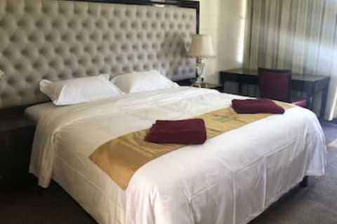 Inland Oasis Motel - Geraldton Accommodation 0