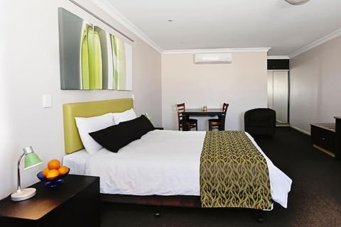Drover's Motor Inn, Dalby - Geraldton Accommodation 2