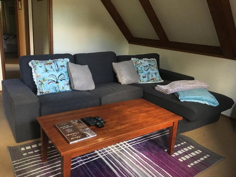 Dancing Waters Cottage - Geraldton Accommodation 4