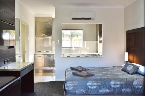 Western Downs Motor Inn - Geraldton Accommodation 6