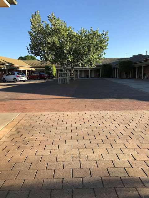 Country Gardens Motor Inn - Geraldton Accommodation 0