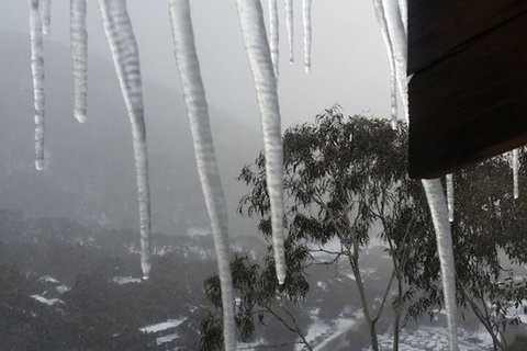 Aneeki Ski Lodge - Geraldton Accommodation 6