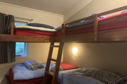 Aneeki Ski Lodge - Geraldton Accommodation 5