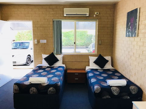 Shamrock Hotel Motel - Geraldton Accommodation 2