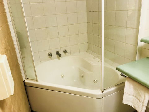 Shamrock Hotel Motel - Geraldton Accommodation 4