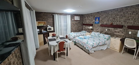Sussex Inlet Motel - Geraldton Accommodation 1