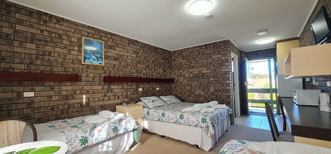 Sussex Inlet Motel - Geraldton Accommodation 5