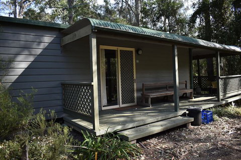 Jervis Bay Cabins & Hidden Creek Campsite - Geraldton Accommodation 2