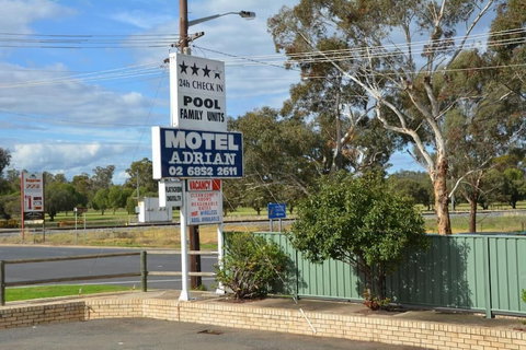Adrian Motel - Geraldton Accommodation 3