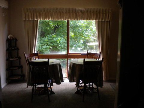 Hillview Oak B & B - Geraldton Accommodation 1