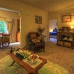 Hillview Oak B & B - Geraldton Accommodation 0