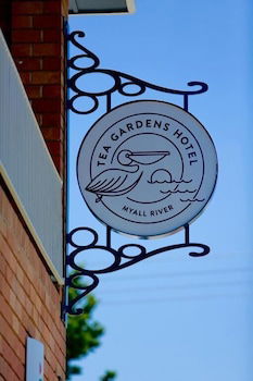 Tea Gardens Hotel - Geraldton Accommodation 0