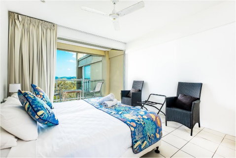 Ocean Sunsets Skiathos - Geraldton Accommodation 3