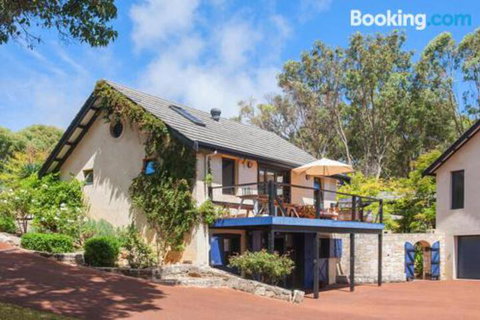 Pearl River Houses - Geraldton Accommodation 2