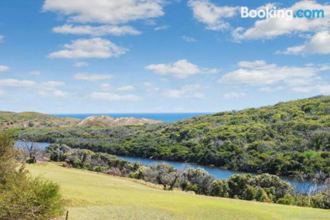 Pearl River Houses - Geraldton Accommodation 1