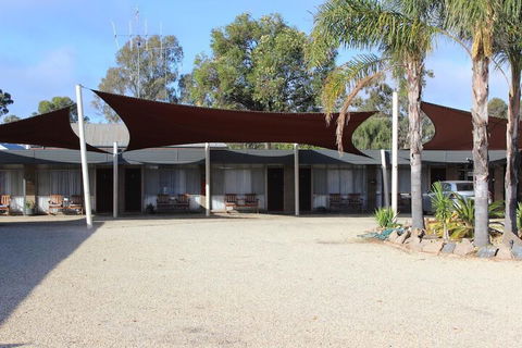 Thomas Lodge Motel - Geraldton Accommodation 4