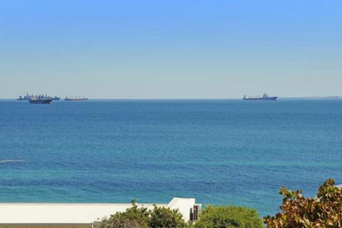 Cottesloe Beach House II - Geraldton Accommodation 3