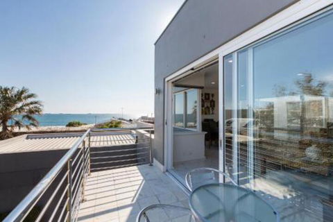 Cottesloe Beach House II - Geraldton Accommodation 2