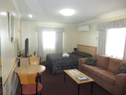 Riviera On Ruthven Motel - Geraldton Accommodation 3