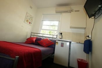 Zing Backpackers - Geraldton Accommodation 6