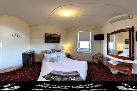 Corner Hotel Alexandra - Geraldton Accommodation 3
