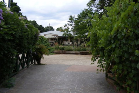 Coach House Inn - Geraldton Accommodation 0