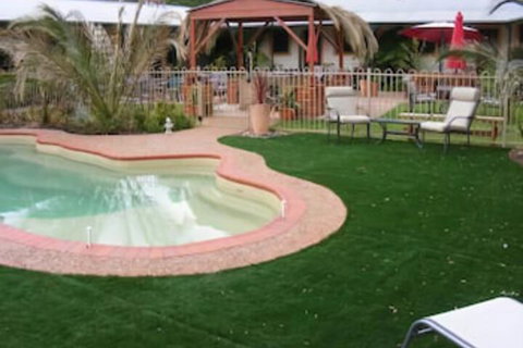 Coach House Inn - Geraldton Accommodation 1