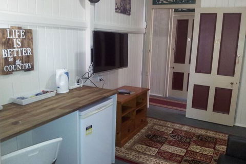 Exchange Hotel Toogoolawah - Geraldton Accommodation 4