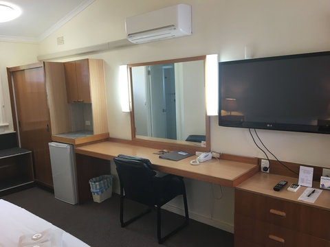 Waterview Gosford Motor Inn - Geraldton Accommodation 6