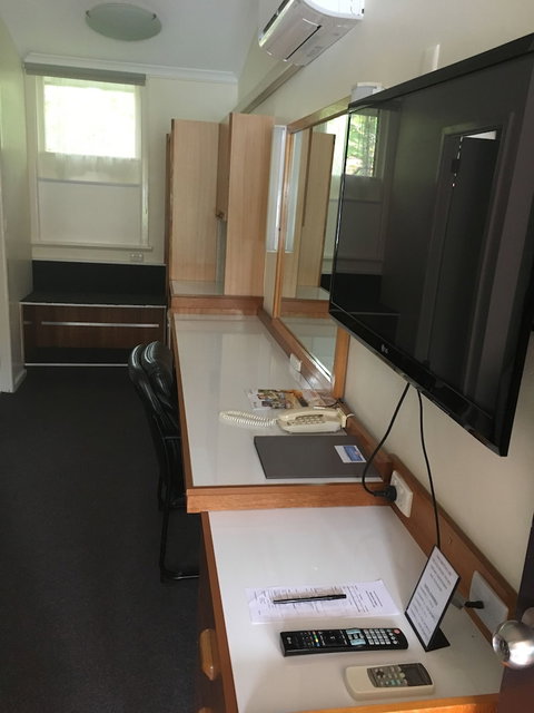 Waterview Gosford Motor Inn - Geraldton Accommodation 3