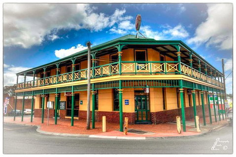 Austral Hotel - Restaurant - Geraldton Accommodation 0