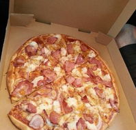 Hero's Pizza - Geraldton Accommodation