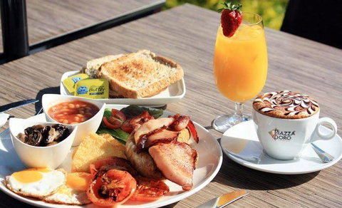 Remington Restaurant - Geraldton Accommodation 26