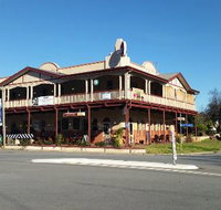 The Royal Hotel - Geraldton Accommodation