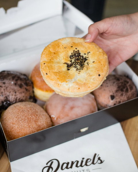 Daniel's Donuts - Carnegie - Geraldton Accommodation 0