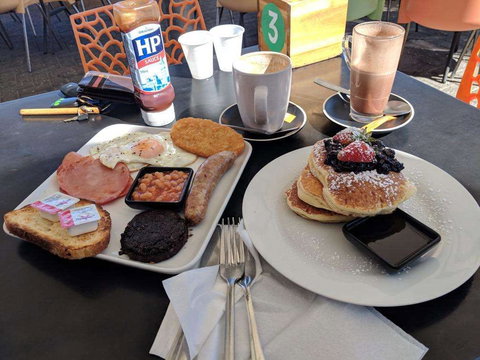 Wongs Chinese Take Away - Geraldton Accommodation 0