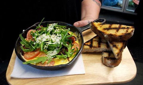 The Lansdowne Crescent Cafe - Geraldton Accommodation 4