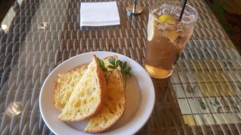 Charlotte's Bar & Bistro At The Tower Hotel - Geraldton Accommodation 0