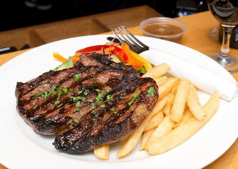 Adam’s Tavern - Geraldton Accommodation 0