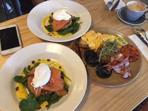 Artezen Espresso Bar - Geraldton Accommodation 0