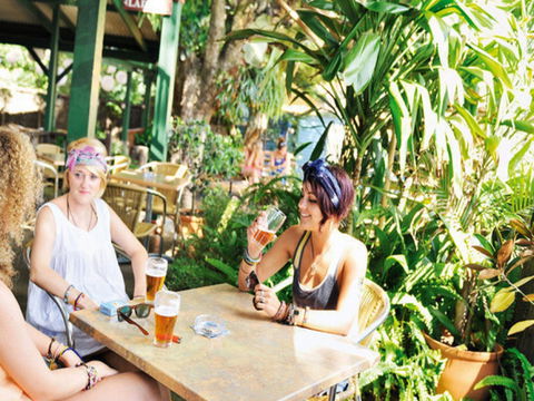 Eltham Hotel And Restaurant - Geraldton Accommodation 0
