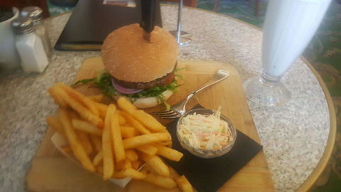 Hoover Cafe And Lounge Bar - Geraldton Accommodation 0